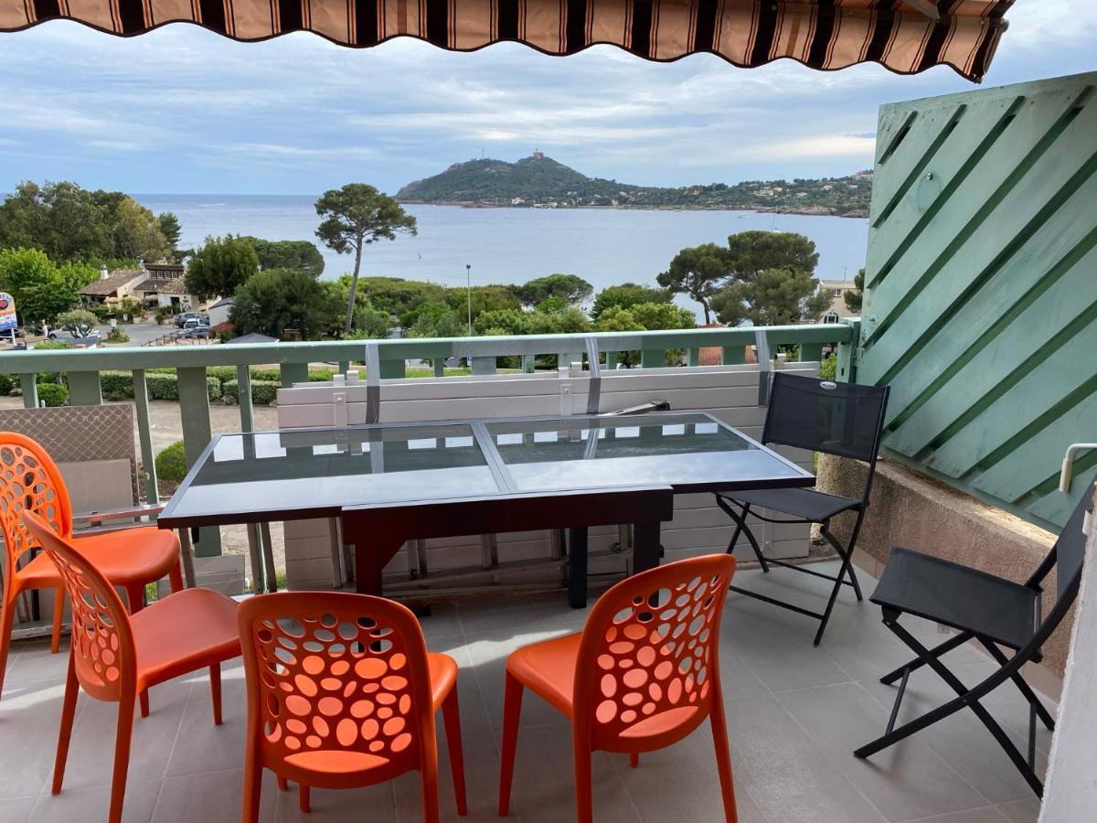 Front De Mer, Vue Exceptionnelle Panoramique Сен-Рафаэль Экстерьер фото